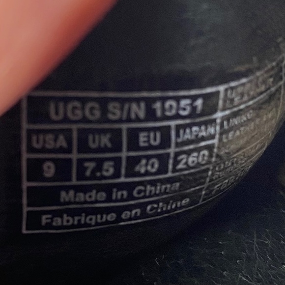 UGG Abbie Sz 9 Wooden Platform Clogs Mules Shoes Black Leather Fur Lined Studded - Picture 12 of 12